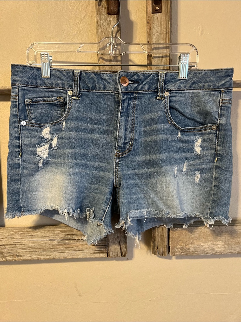 American Eagle Outfitters Blue Distressed Frayed Hem Jean Shorts - Picture 7 of 7